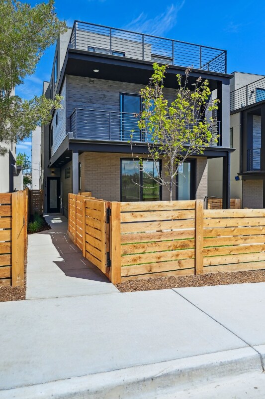 Building Photo - 1238 Tennyson St