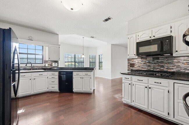 Building Photo - 116 Baywind Dr