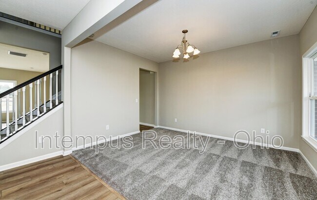 Building Photo - 1003 Beehive Grv