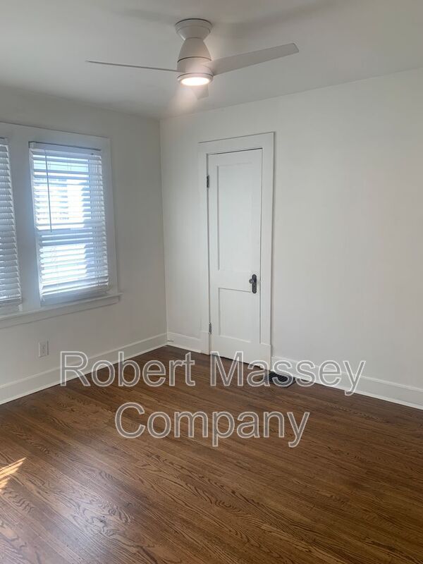 Building Photo - 127 McCready Ave