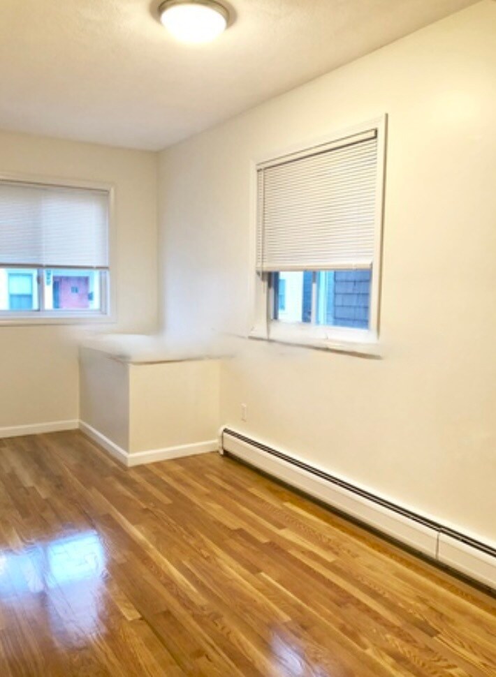 Building Photo - 70 5th St