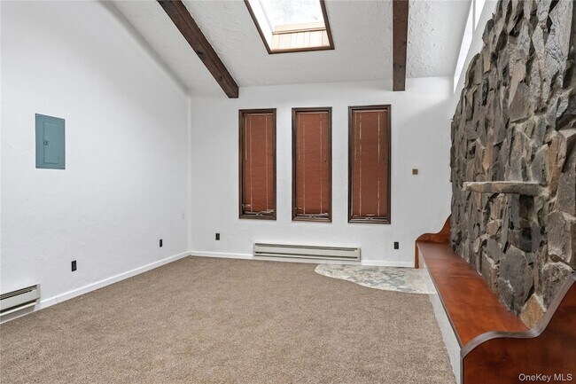 Building Photo - 378 Broadway