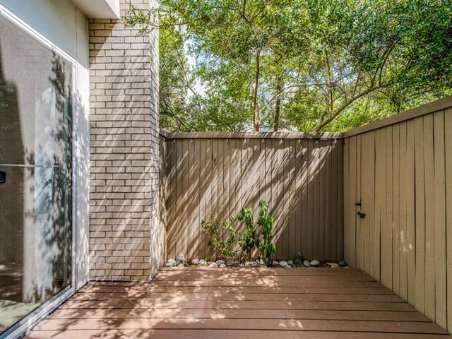 Building Photo - 3911 Wycliff Ave