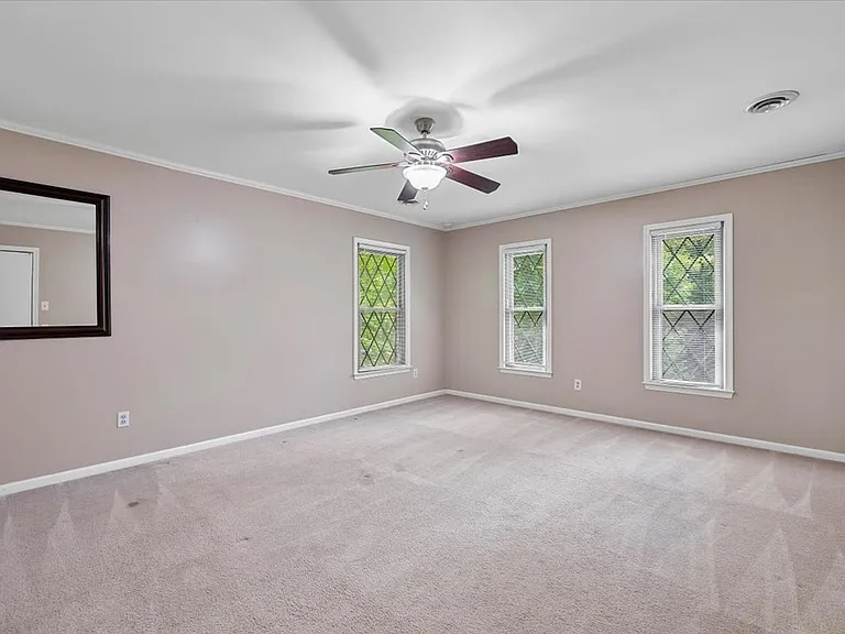 Building Photo - 1954 Celia Crescent