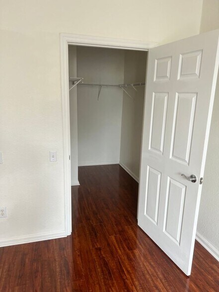 Building Photo - 6434 Cava Alta Dr