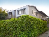 Building Photo - 1215 Granville Ave