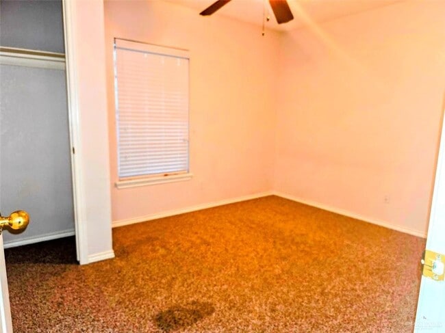 Building Photo - 28 Warbler Ave