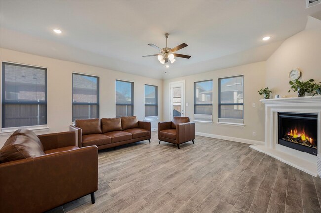 Building Photo - 9632 Beckett Dr