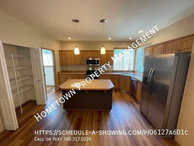 Building Photo - Beautiful Spanaway 3+ Bedroom Home with Ai...