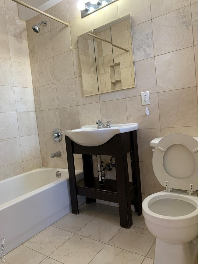 Building Photo - 82-65 116th St