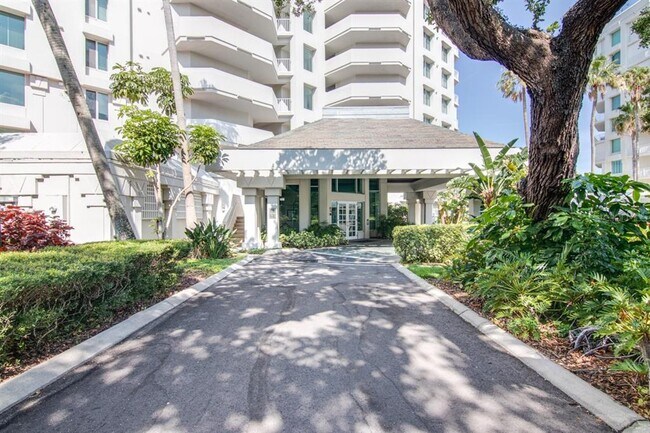 Building Photo - 1 Seaside Ln