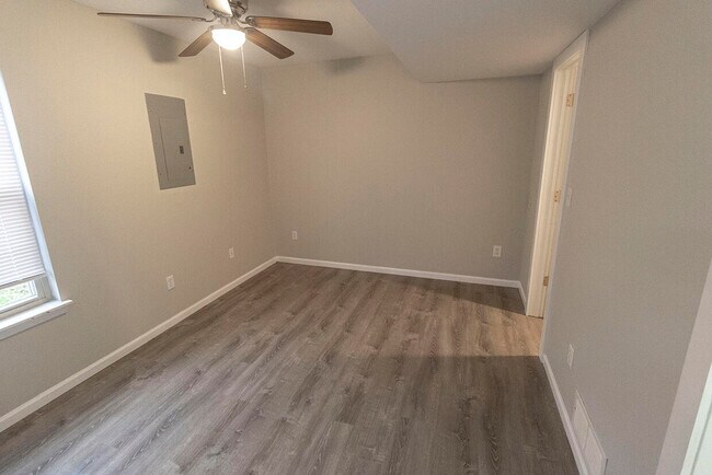 Building Photo - 5301 Currituck Ln