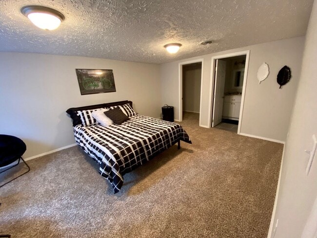 Building Photo - Cliff-Cannon Rental