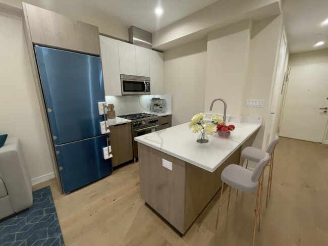 Building Photo - 1 bedroom in Brooklyn NY 11223