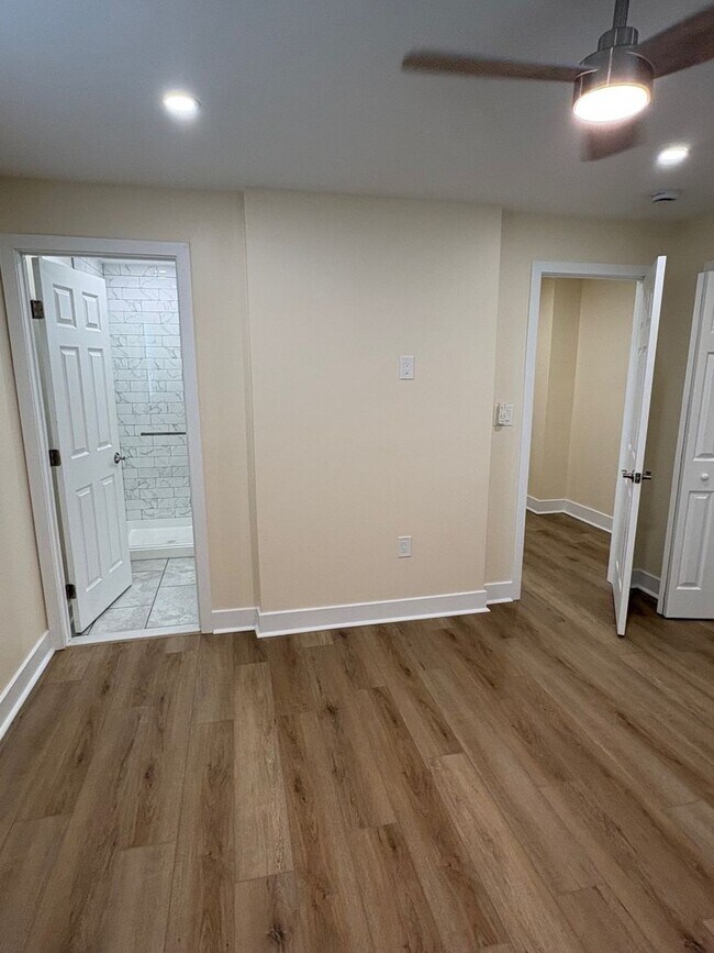 Building Photo - Beautifully Rebuilt Three Bedroom Duplex Near Four Mile Run and I-395