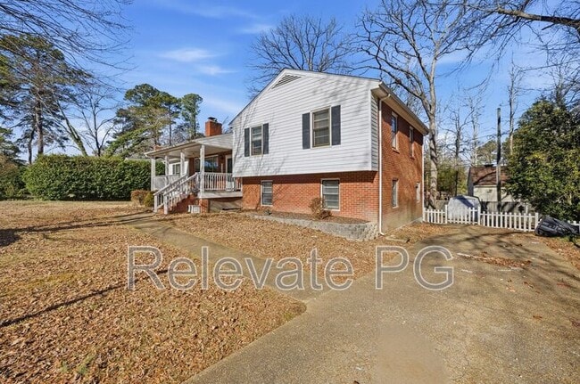 Building Photo - 9002 Michaux Ln