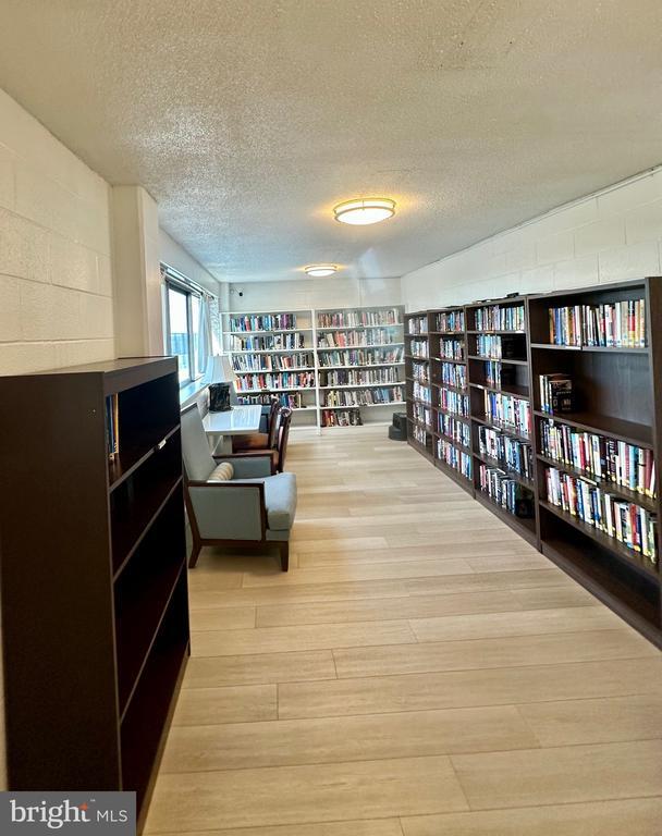 Building Photo - 5500 Friendship Blvd