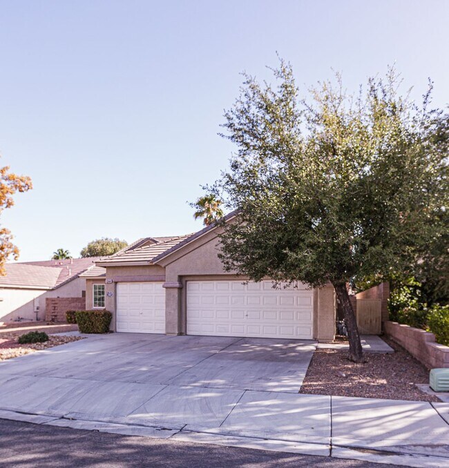 Building Photo - 1344 Temporale Dr
