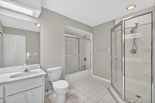 Building Photo - Available Now! Move-In Ready 3BR Home with Florida Room & Shed