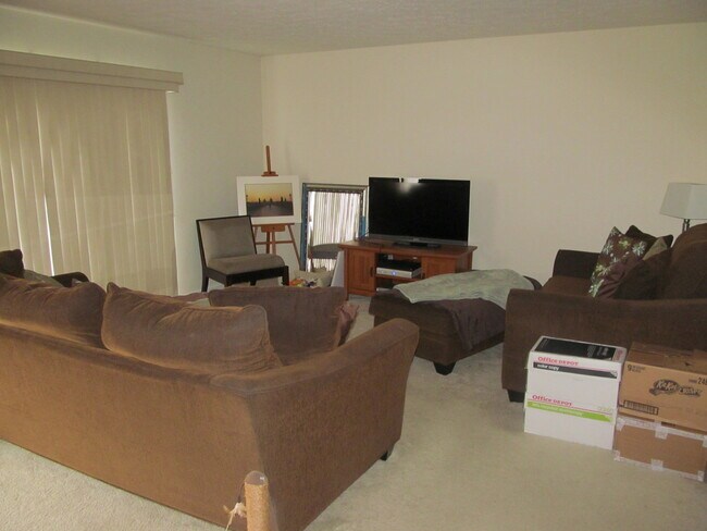 Building Photo - 6103 Rockefeller Ct