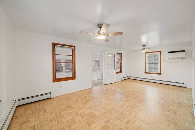 Building Photo - 46 Elaine Rd