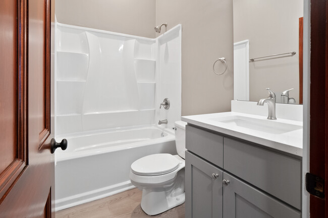 modern tiled bathroom - 2631 Shenandoah Ave