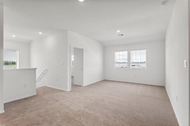 Building Photo - 110 Miglia St