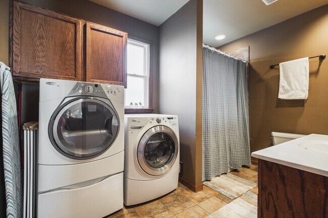 Bathroom - 1724 S 63rd St