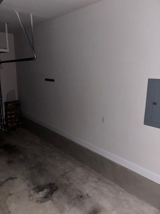 Building Photo - 509 Fair Oaks Dr