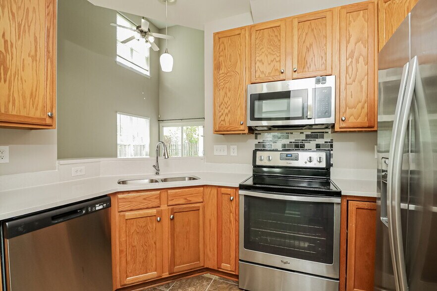 Building Photo - 1715 Crabapple Tree Ln
