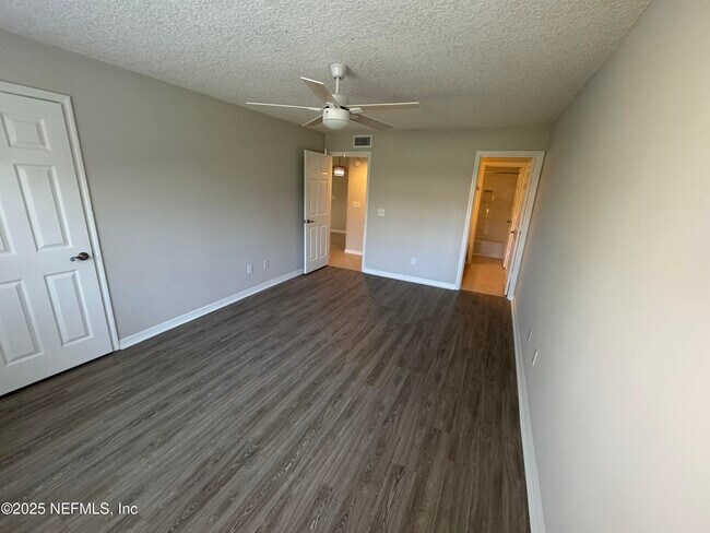 Building Photo - 239 Cranes Lake Dr