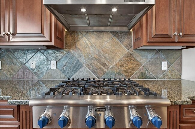 Building Photo - 3475 Roxboro Rd NE