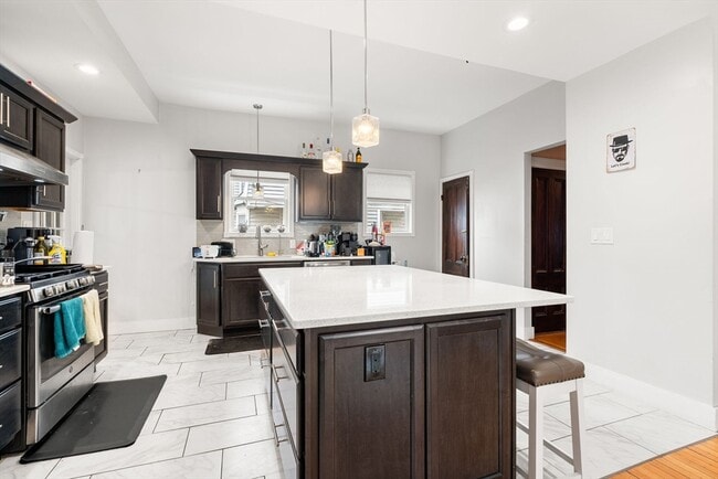 Building Photo - 12 Pomeroy St