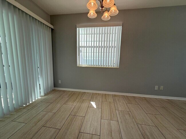 Building Photo - 2640 Bridgeman Rd