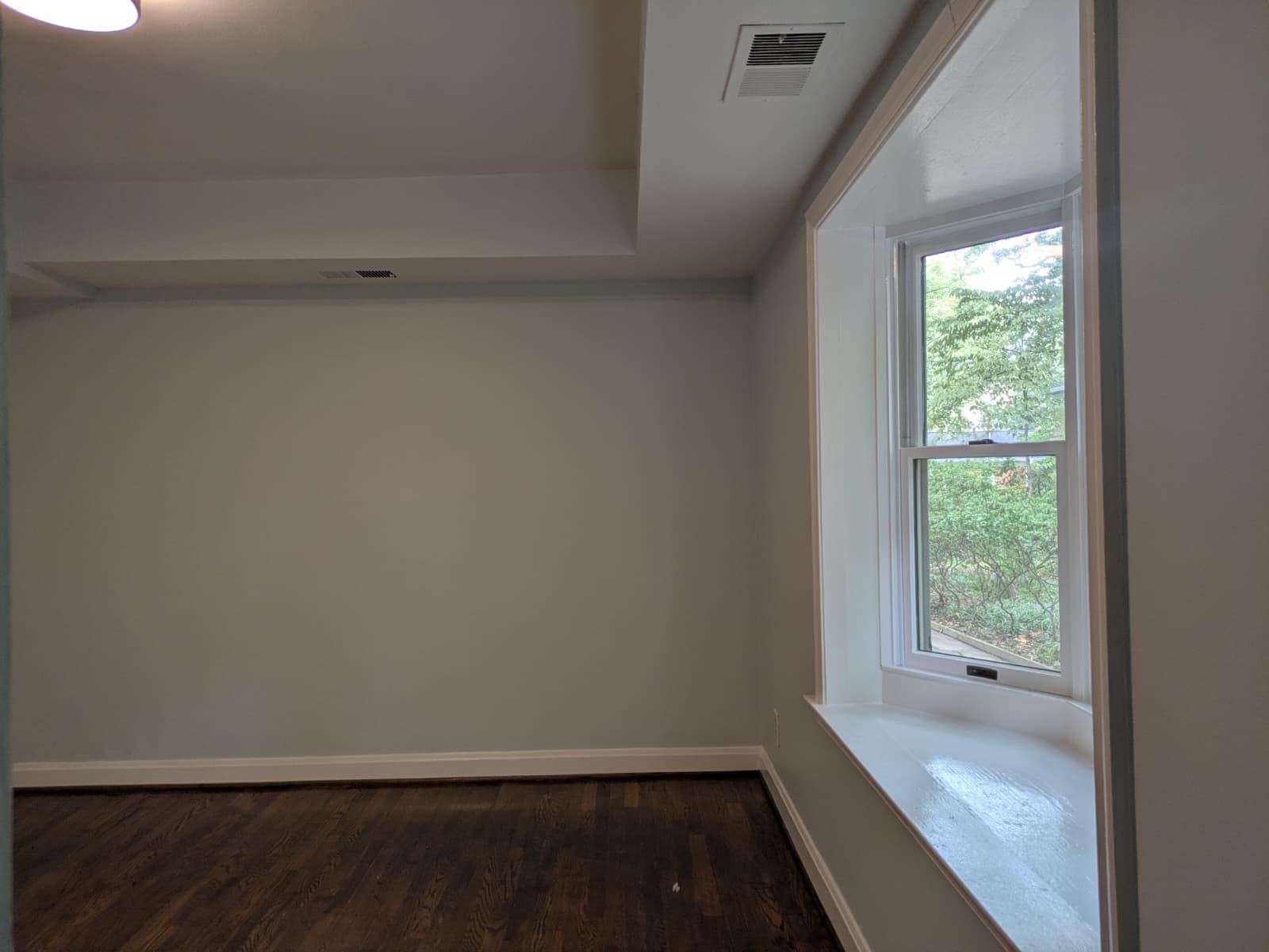 Building Photo - 8606 Geren Rd