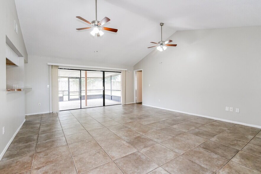 Building Photo - 15713 Woodshed Pl