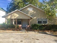 Building Photo - 3 bed 2 bath home - close to Troy University