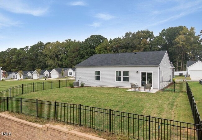 Building Photo - 713 Hough Pond Ln