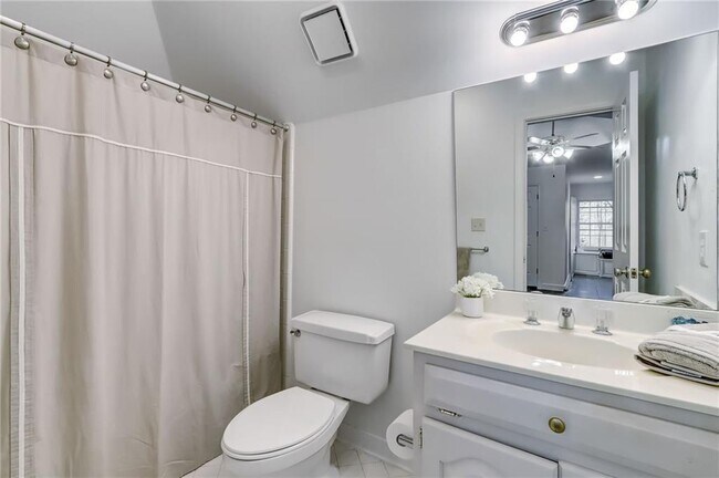 Building Photo - 344 Lost Creek Dr NW