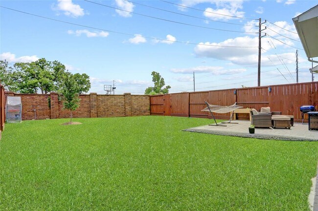 Building Photo - 3124 Somerset Levens Ln