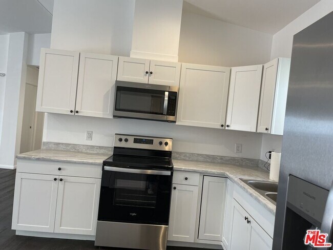 Building Photo - 2877 Gram Dr