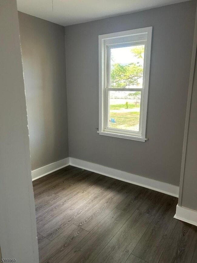 Building Photo - 129 Bergen St