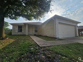Building Photo - 201 Bluebonnet Tr
