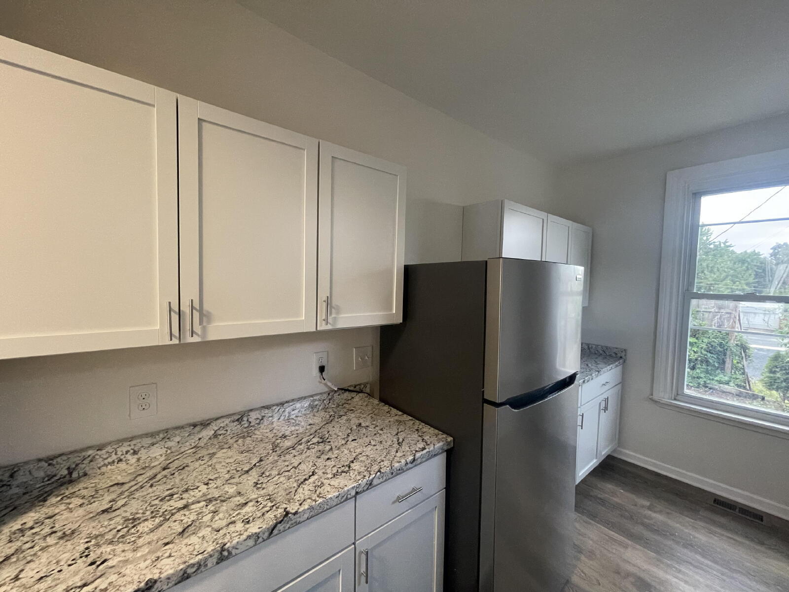 Building Photo - 2350 Logan St