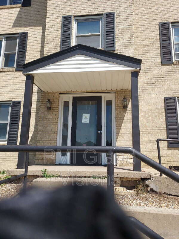 Primary Photo - 340 N Monroe St