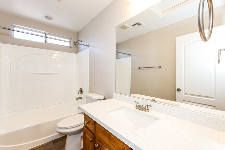 Building Photo - 643 Calamus Palm Pl