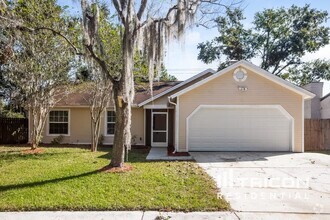 Building Photo - 607 Sweetleaf Dr
