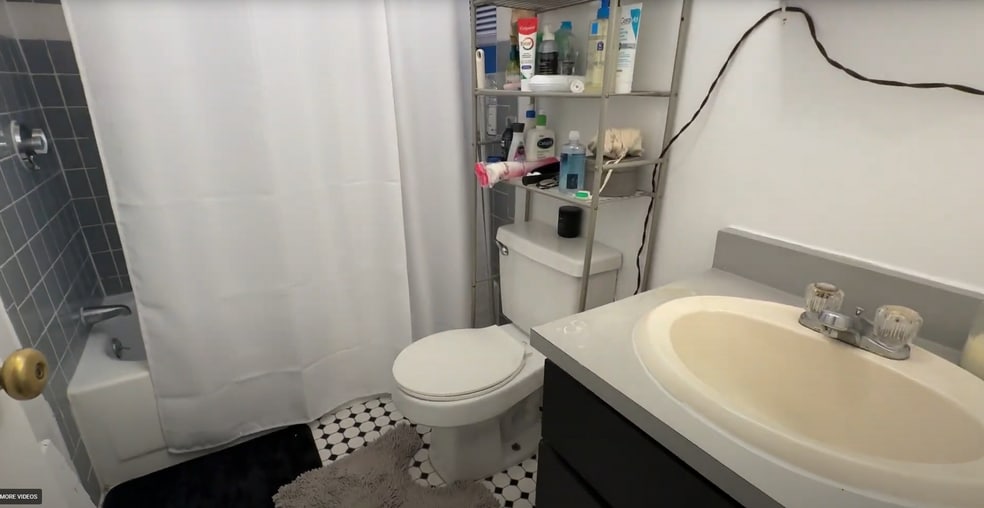 Building Photo - 16 Aberdeen St