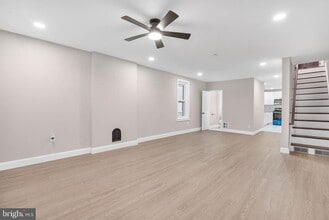 Building Photo - 4956 Baynton St