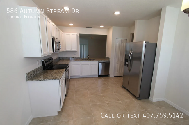Building Photo - 586 Autumn Stream Dr
